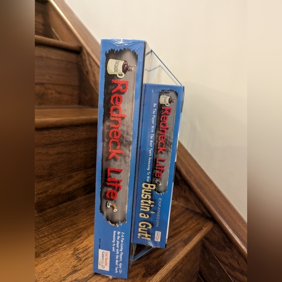 Redneck Life Board Game & bustin'a gut expansion pack, new sealed - Picture 15 of 15